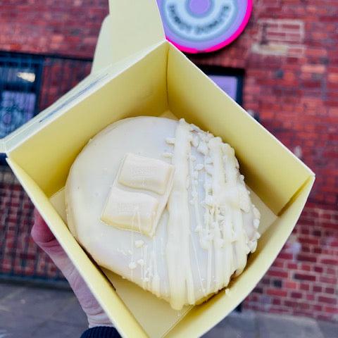 Box of 6 Milkybar Filled Donuts (Vegetarian)